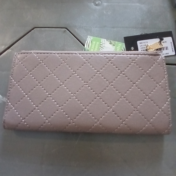 Badgley Mischka Taupe Quilted Long Cards Wallet New with Tags - Picture 4 of 5